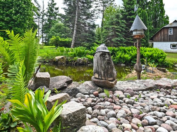 Private Estate Of 5.5 Ha With Two Ponds, Guest Accommodation & Event Facilities