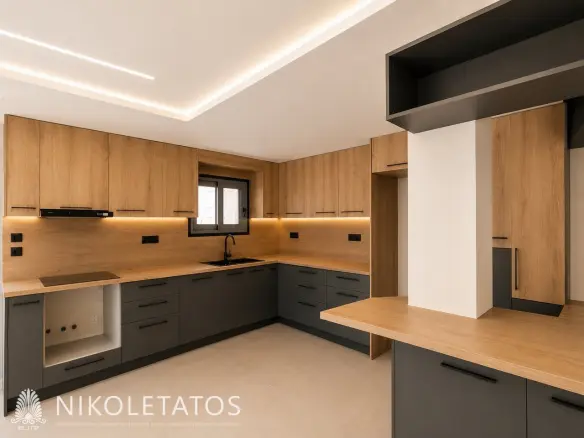Apartment Of 75 M² With Balcony And Elevator In Patras, Greece