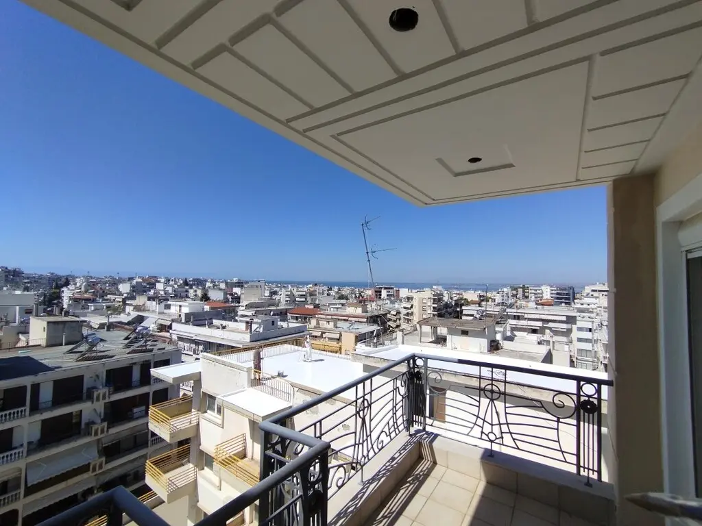 Building Of 3000 M² In The Suburbs Of Thessaloniki