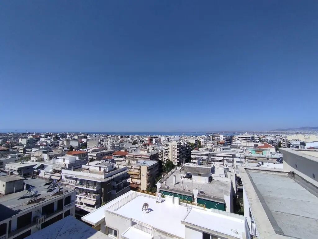 Building Of 3000 M² In The Suburbs Of Thessaloniki