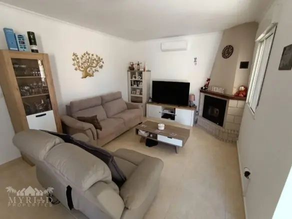 3-bedroom Detached Villa In Macisvenda, Spain (157 M²)