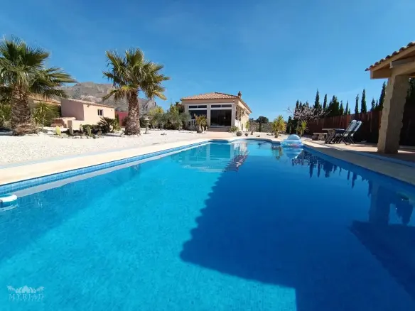 Detached Villa Of 157 M² In Macisvenda, Spain