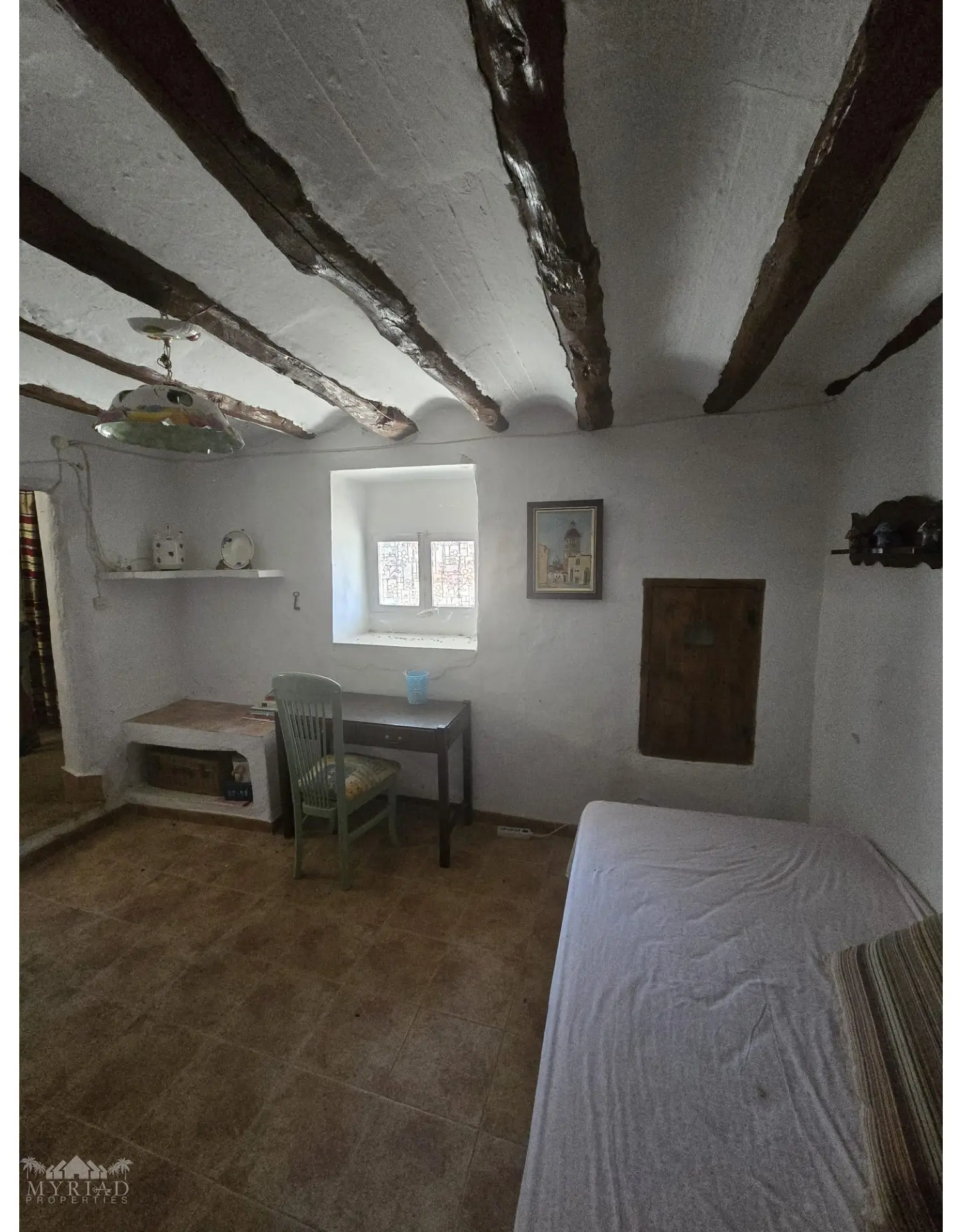 3-bedroom Townhouse In Yecla, Spain (162 M²)