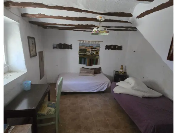 3-bedroom Townhouse In Yecla, Spain (162 M²)