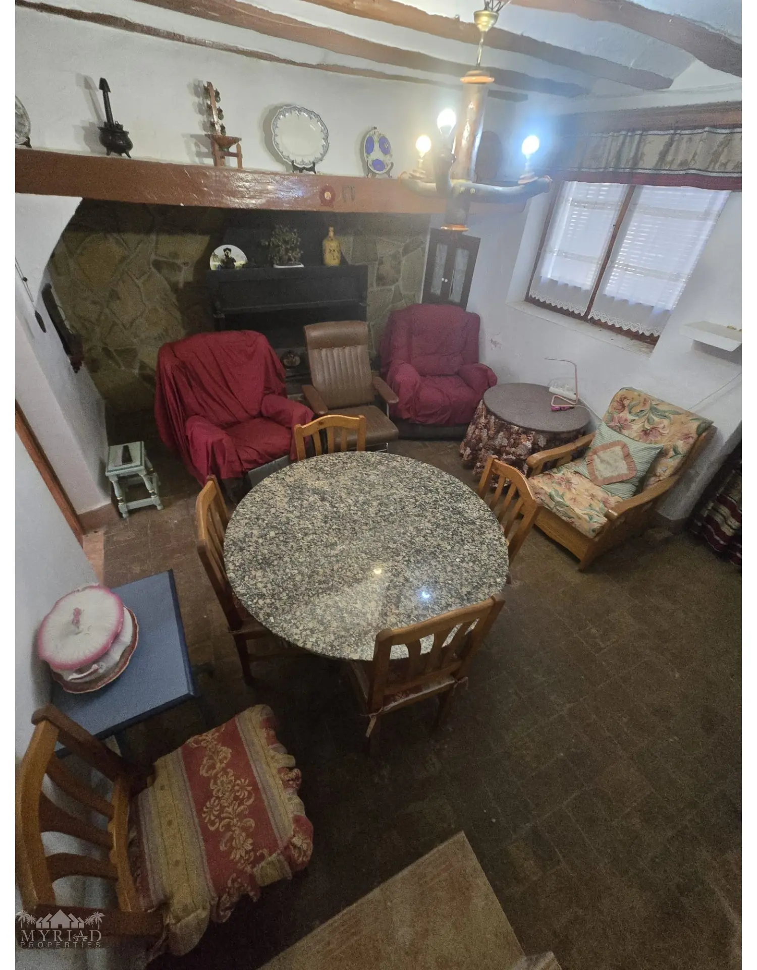 3-bedroom Townhouse In Yecla, Spain (162 M²)