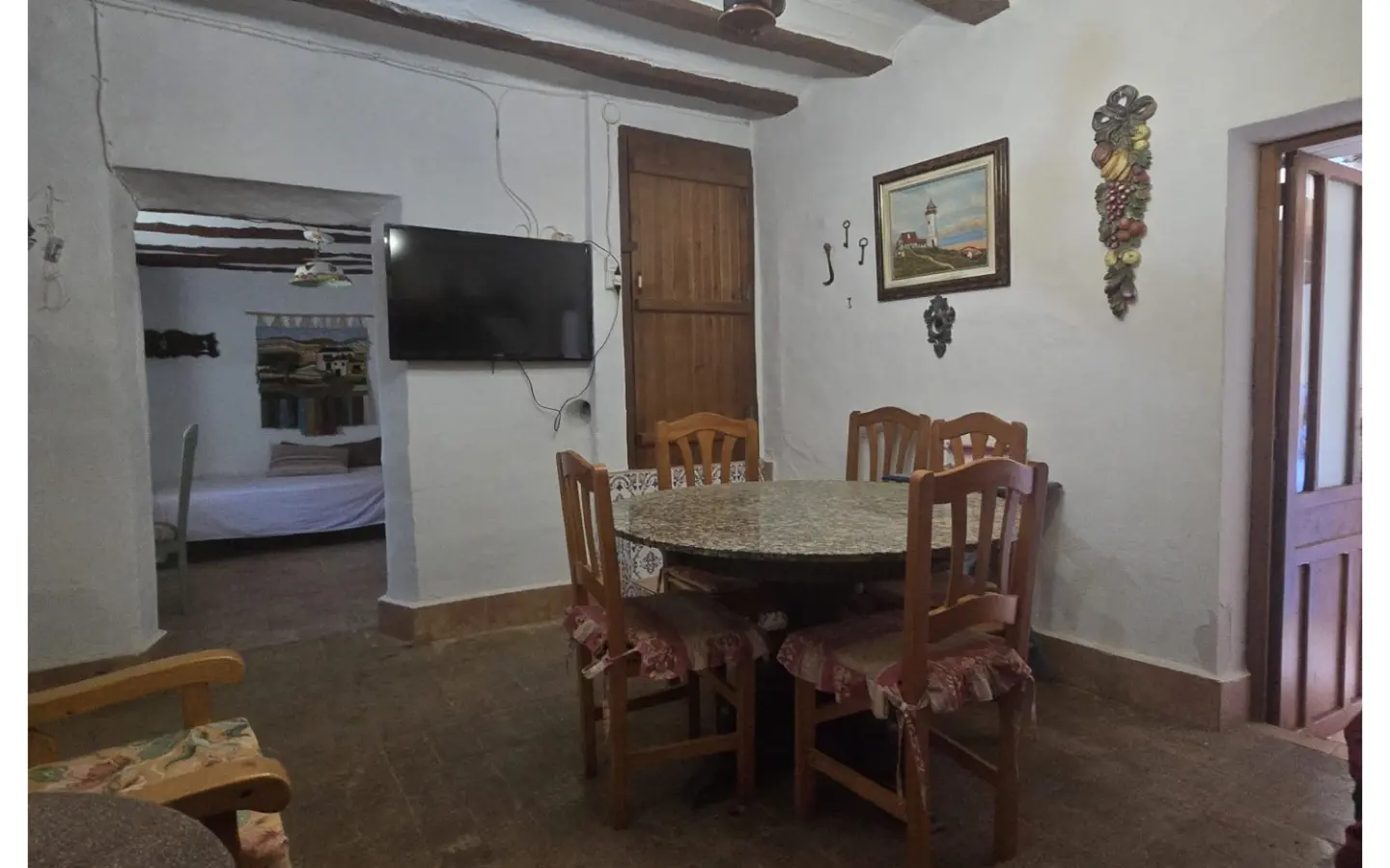 3-bedroom Townhouse In Yecla, Spain (162 M²)