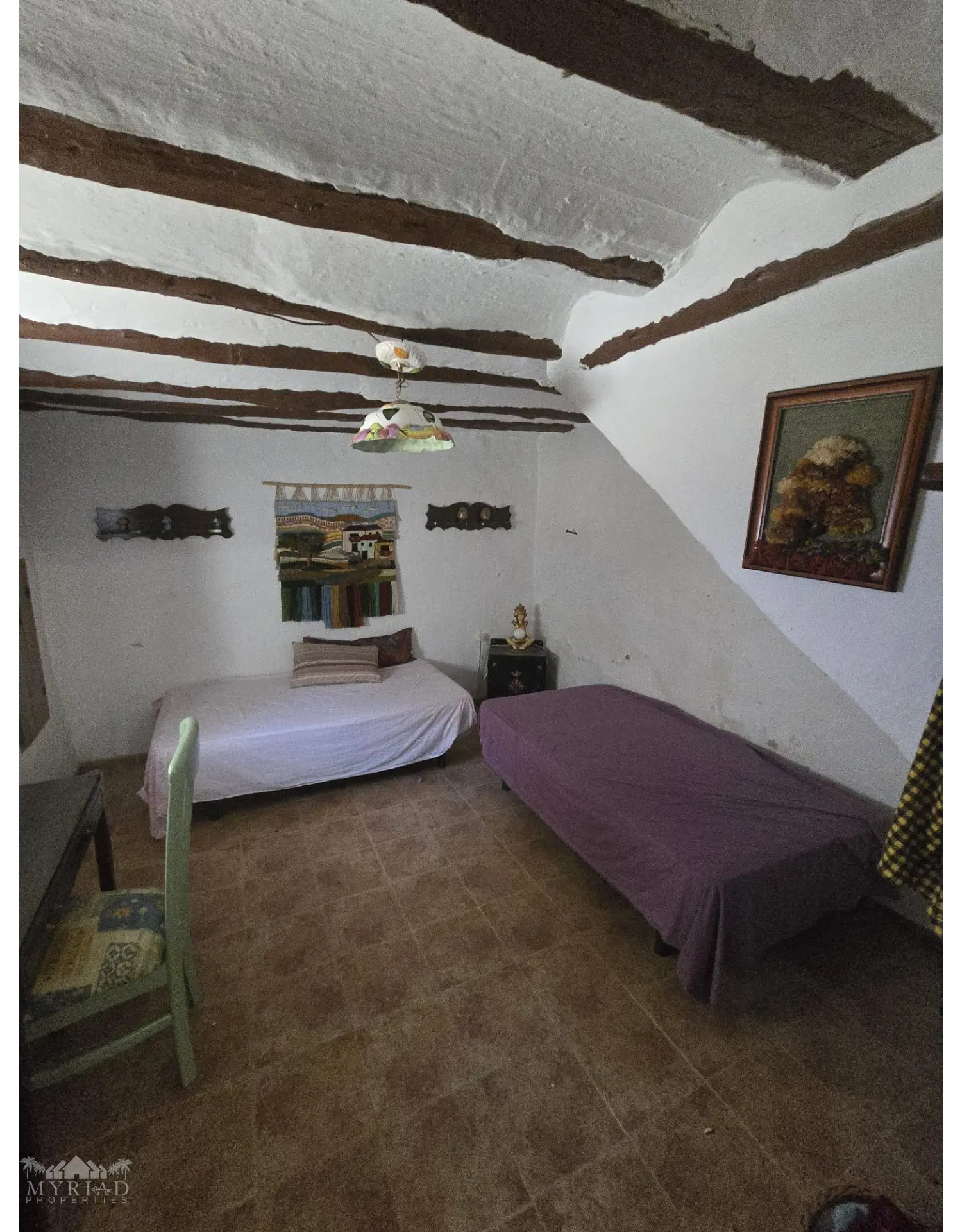 3-bedroom Townhouse In Yecla, Spain (162 M²)