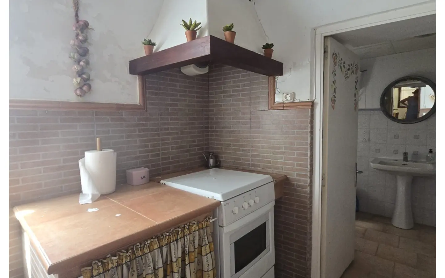 3-bedroom Townhouse In Yecla, Spain (162 M²)