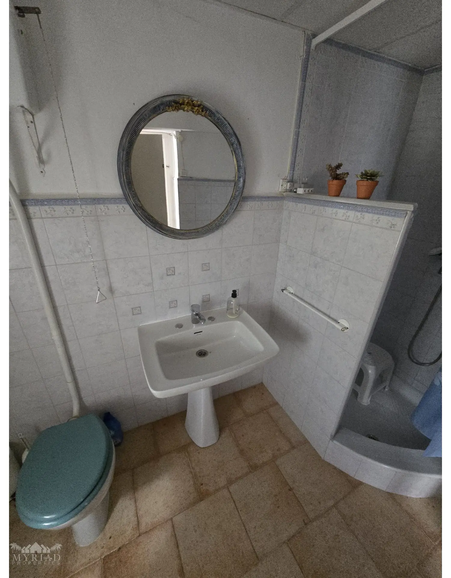 3-bedroom Townhouse In Yecla, Spain (162 M²)