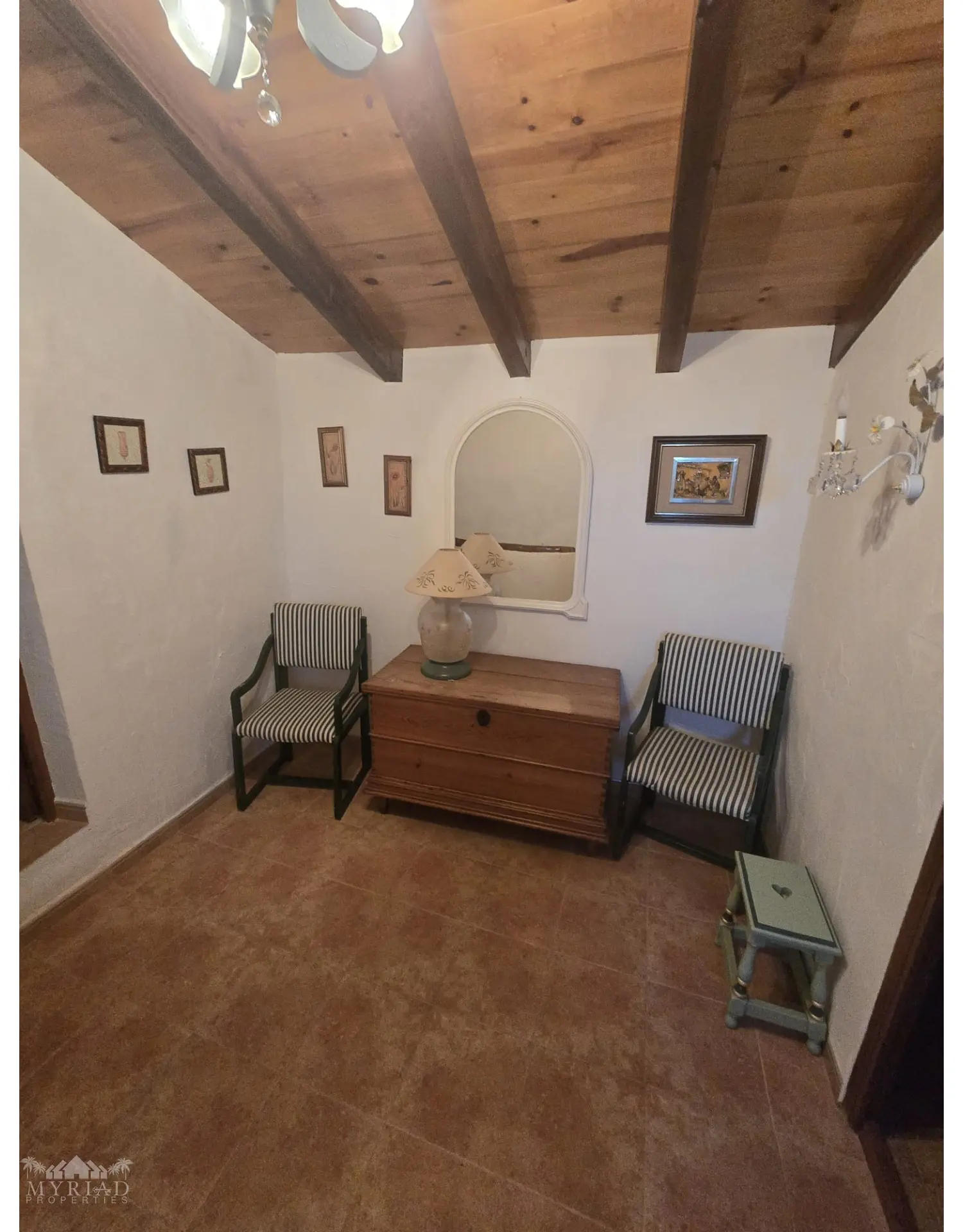 3-bedroom Townhouse In Yecla, Spain (162 M²)