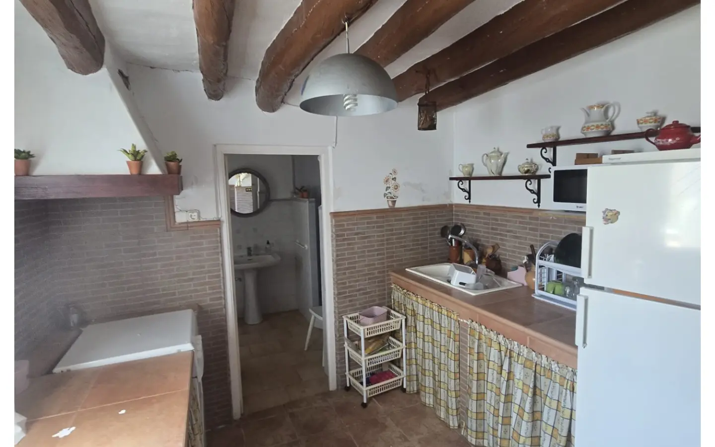 3-bedroom Townhouse In Yecla, Spain (162 M²)