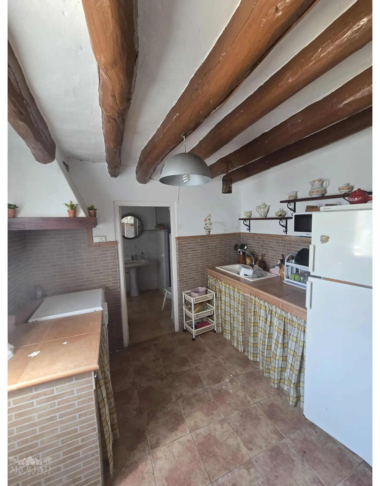 3-bedroom Townhouse In Yecla, Spain (162 M²)