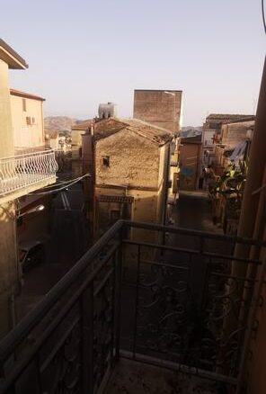 Townhouse In Sicily – Casa Perzia Vicolo Nuara