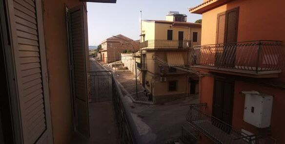 Townhouse In Sicily – Casa Perzia Vicolo Nuara