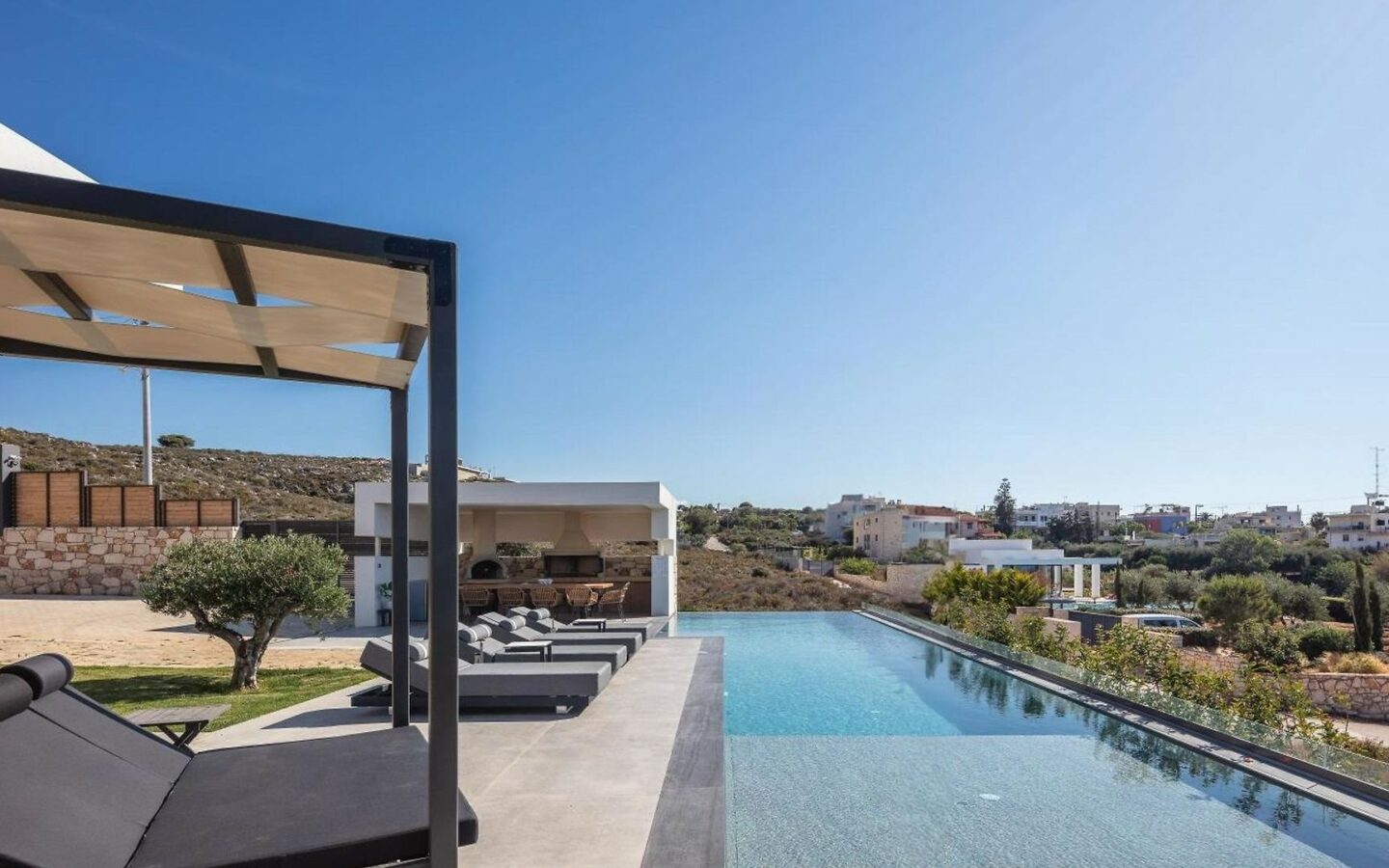 Novel — Contemporary 3-bedroom Villa With Uninterrupted Sea Views