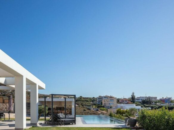 Novel — Contemporary 3-bedroom Villa With Uninterrupted Sea Views