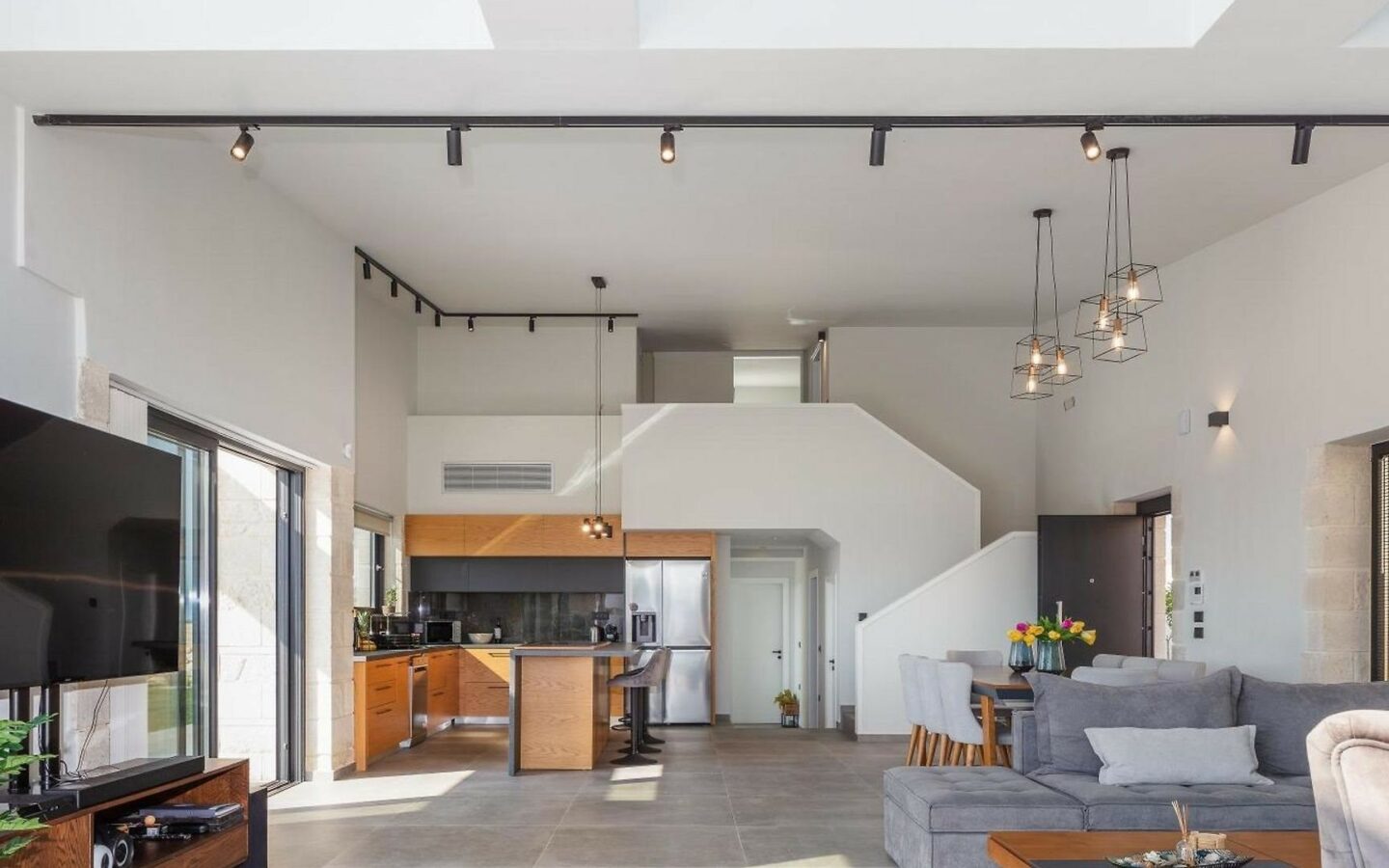 Novel — Contemporary 3-bedroom Villa With Uninterrupted Sea Views