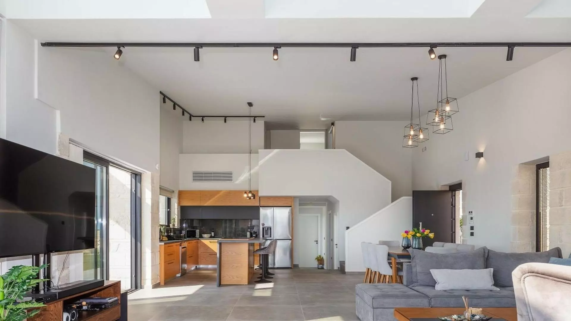 Novel — Contemporary 3-bedroom Villa With Uninterrupted Sea Views
