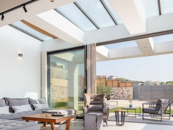 Novel — Contemporary 3-bedroom Villa With Uninterrupted Sea Views