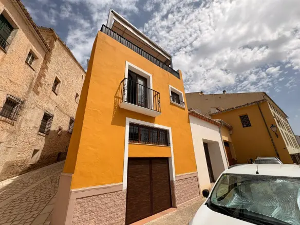 Apartment Of 321 M² In Biar, Spain