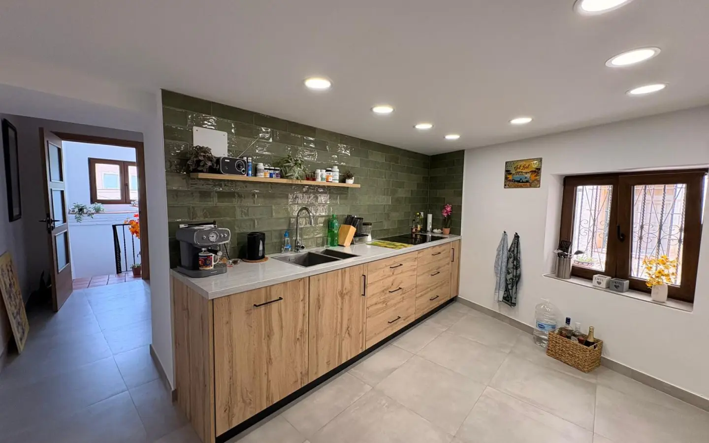 4-bedroom Townhouse In Biar, Spain (321 M²)