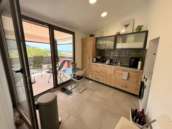 4-bedroom Townhouse In Biar, Spain (321 M²)