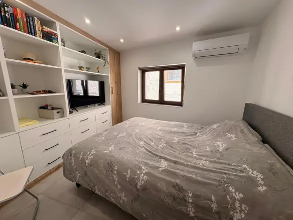 4-bedroom Townhouse In Biar, Spain (321 M²)