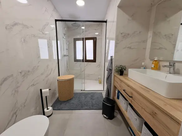 4-bedroom Townhouse In Biar, Spain (321 M²)