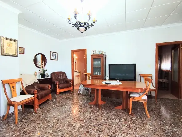 4-bedroom Country House In Yecla, Spain (190 M²)