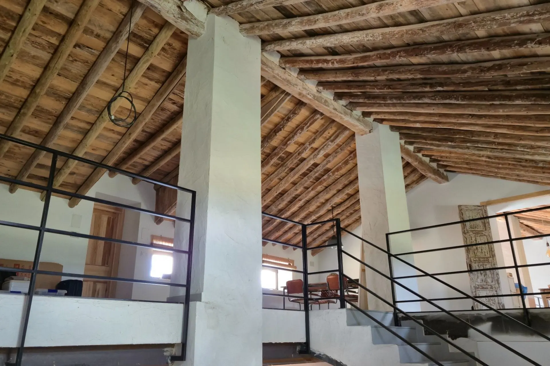 Commercial Of 622 M² In Almansa, Spain