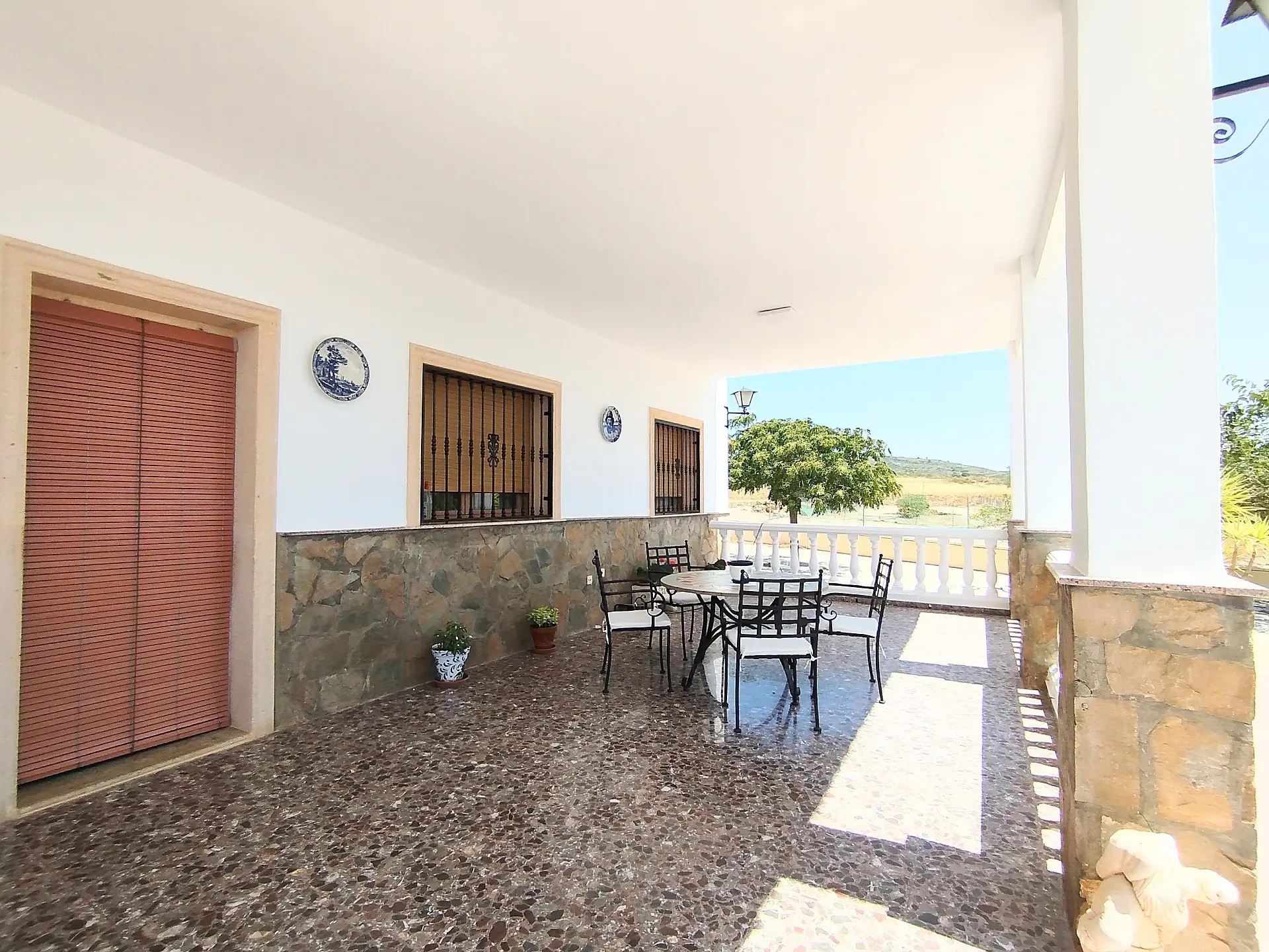 Country House Of 190 M² With A Garden In Yecla, Spain