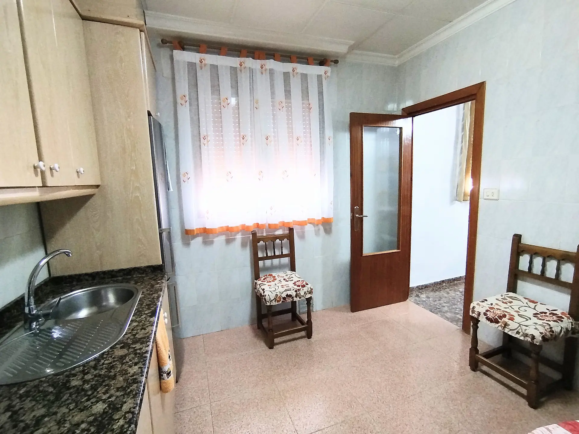 Country House Of 190 M² With A Garden In Yecla, Spain