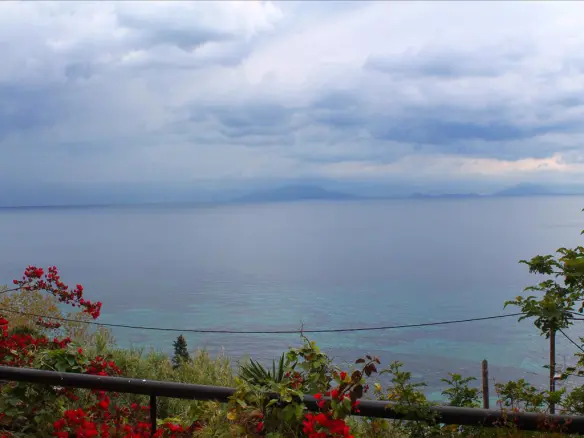 Detached House With 240 M² In Corfu