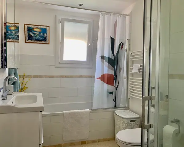 House Of 90 M² In Agde, France