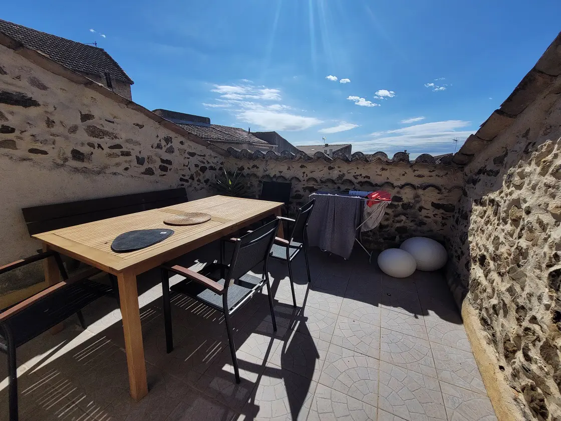 House Of 82 M² In Saint Genies De Fontedit
