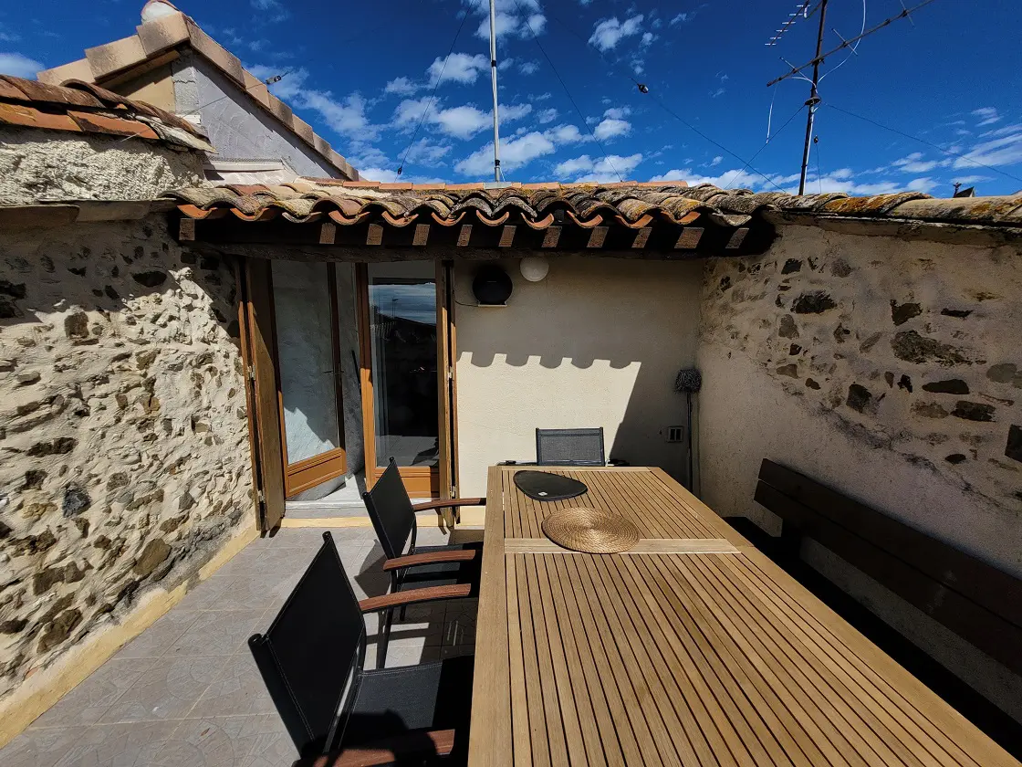 House Of 82 M² In Saint Genies De Fontedit