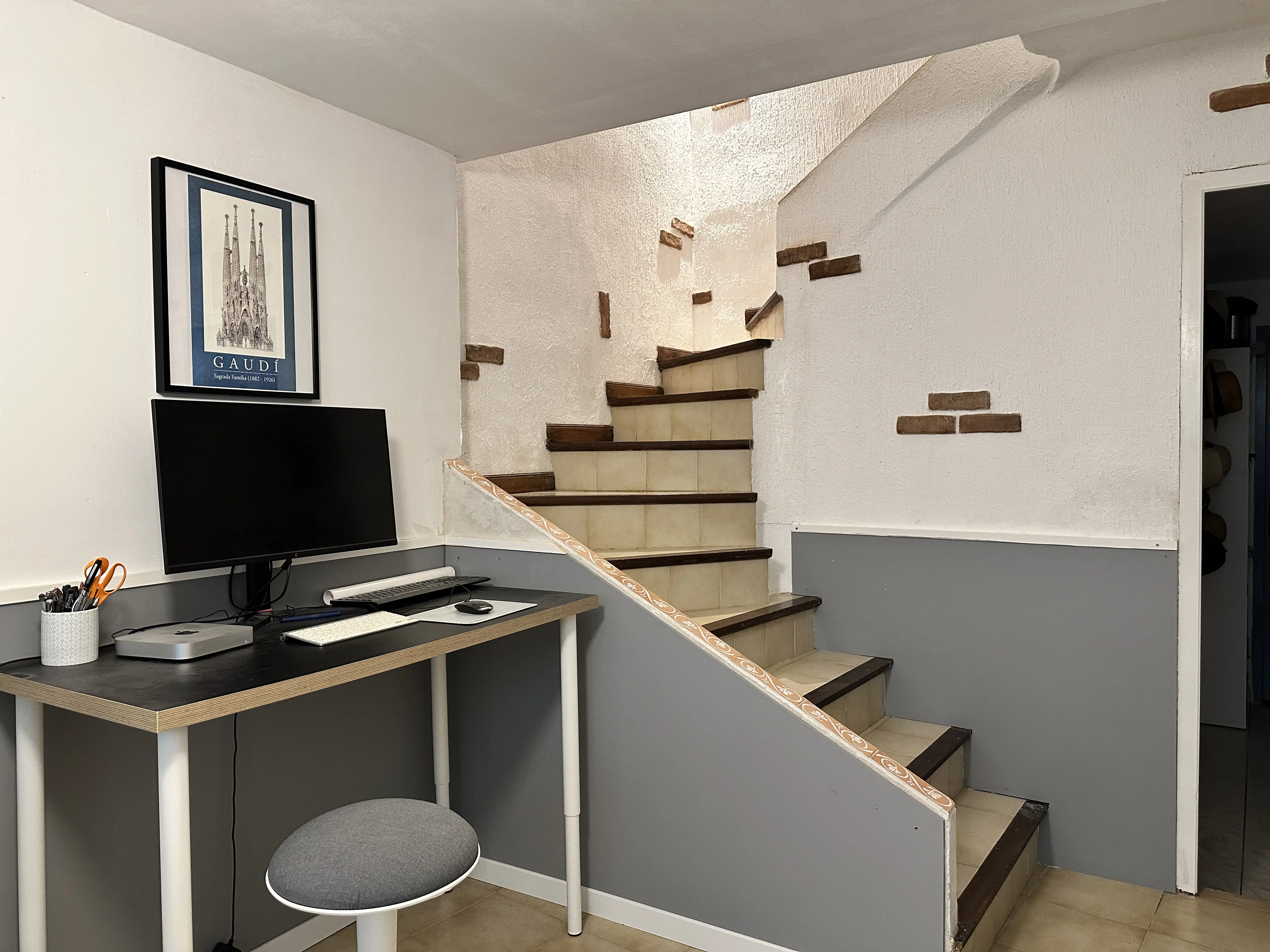 House Of 82 M² In Saint Genies De Fontedit