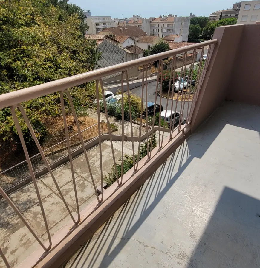Apartment Of 67 M² In Beziers, France