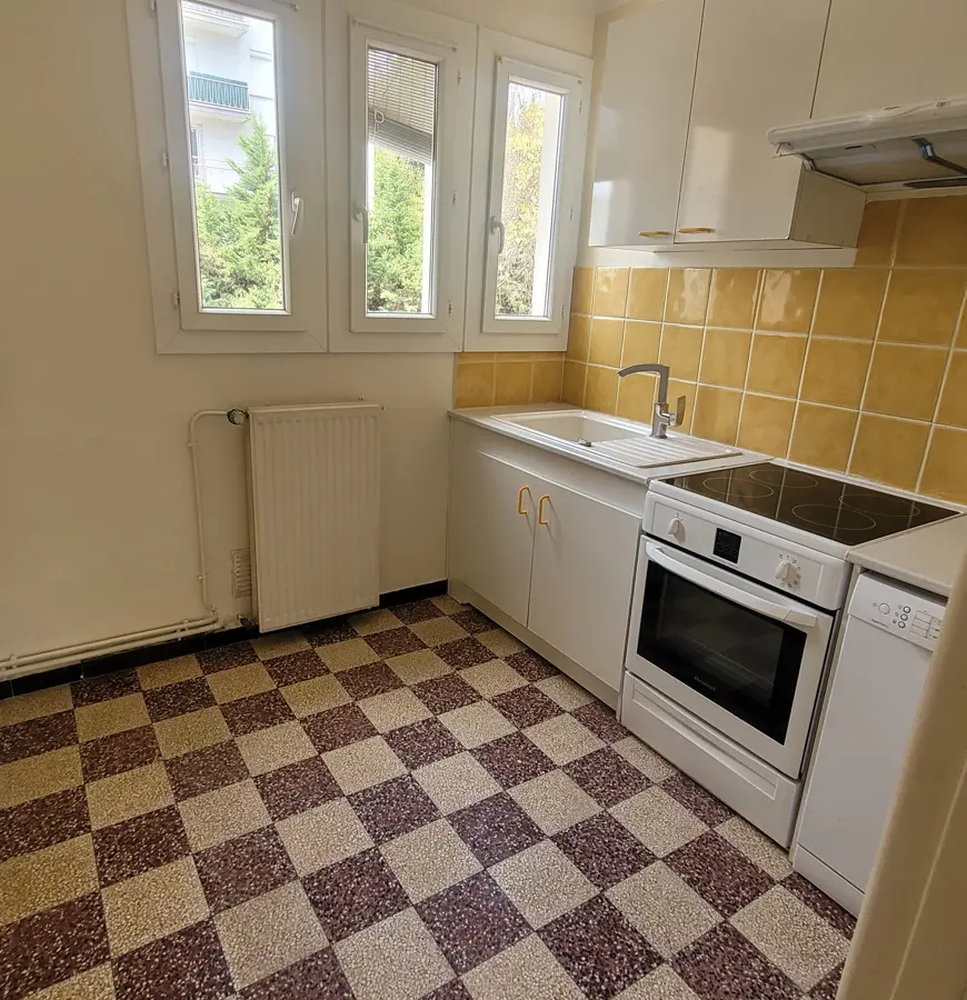 Apartment Of 67 M² In Beziers, France
