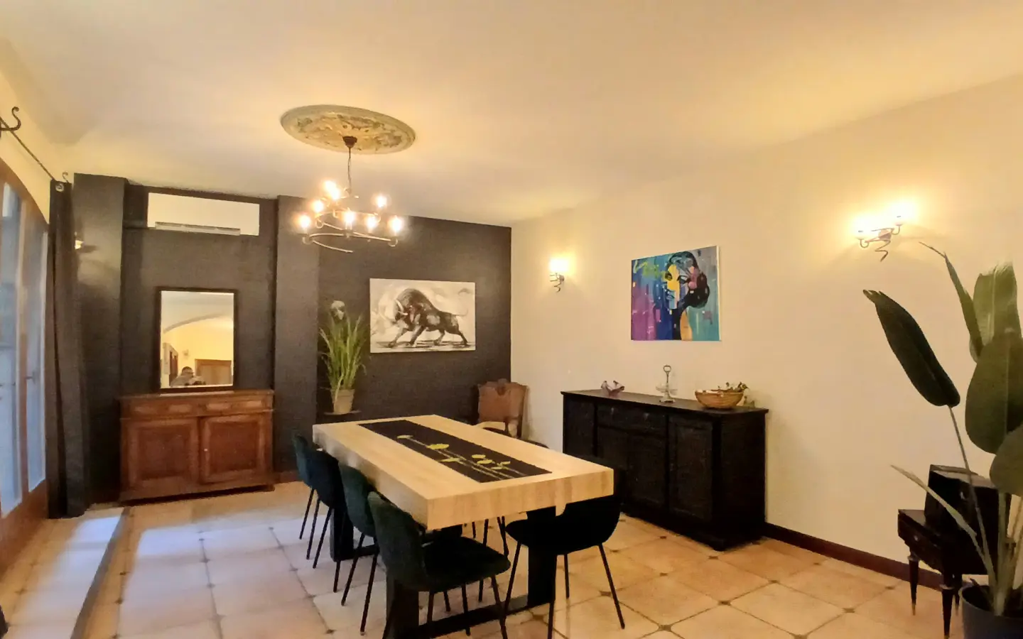 House Of 195 M² In Capestang, France