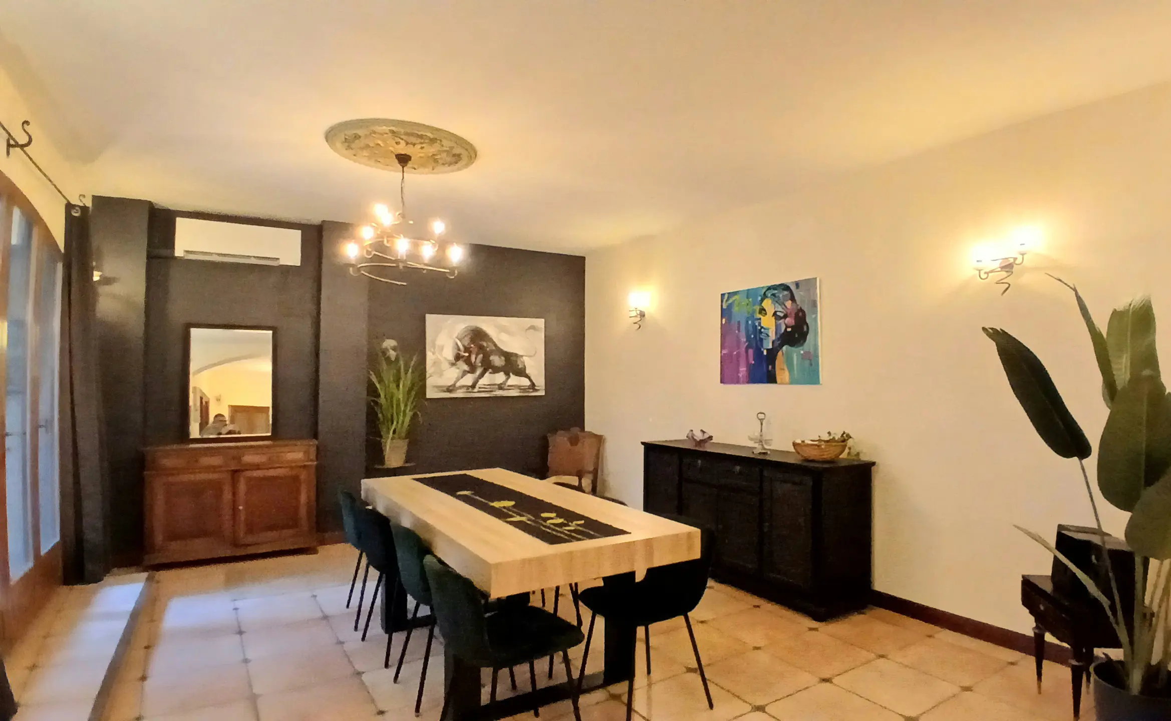 House Of 195 M² In Capestang, France
