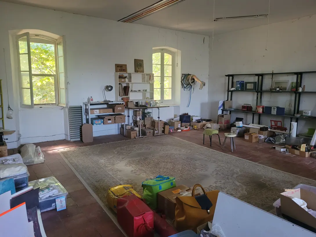 House Of 420 M² In Narbonne, France