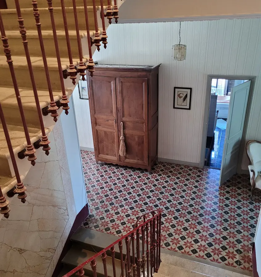 House Of 300 M² In Saint Pierre La Mer, France