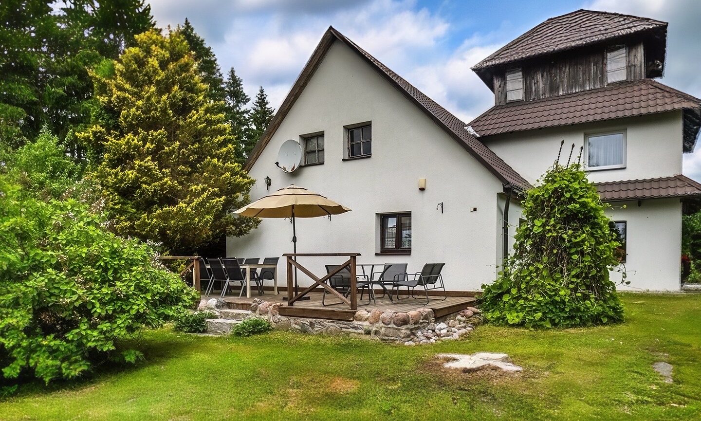 Private Estate Of 5.5 Ha With Two Ponds, Guest Accommodation & Event Facilities