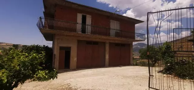 Villa Of 1000 M² With Panoramic View In Salvo Cda Boschetto, Alessandria