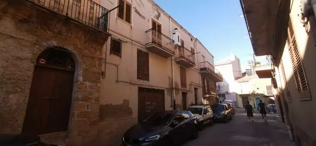 Townhouse Of 120 M² In Sicily – Casa Cammarata Via Siracusa
