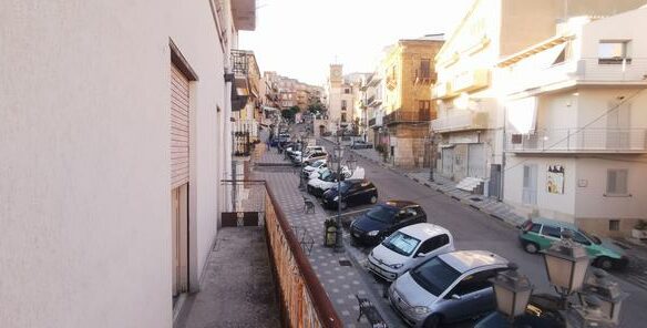 Townhouse Of 120 M² In Sicily – Casa Cammarata Via Siracusa