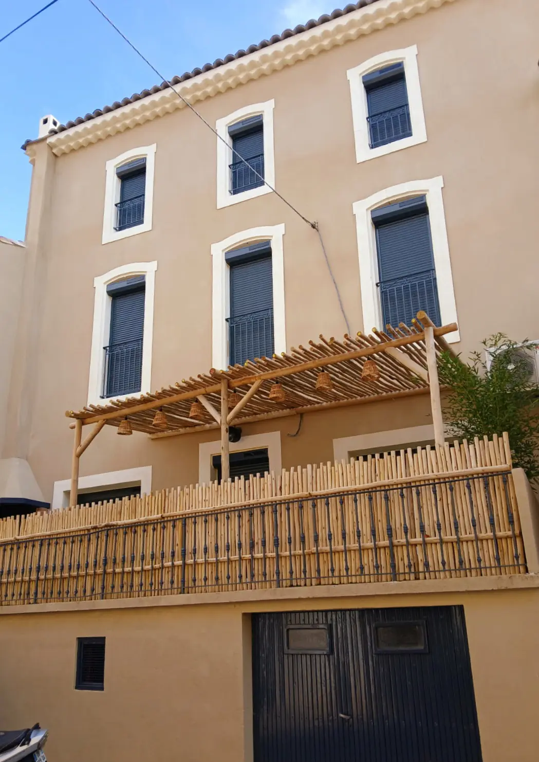 House Of 298 M² In Magalas, France