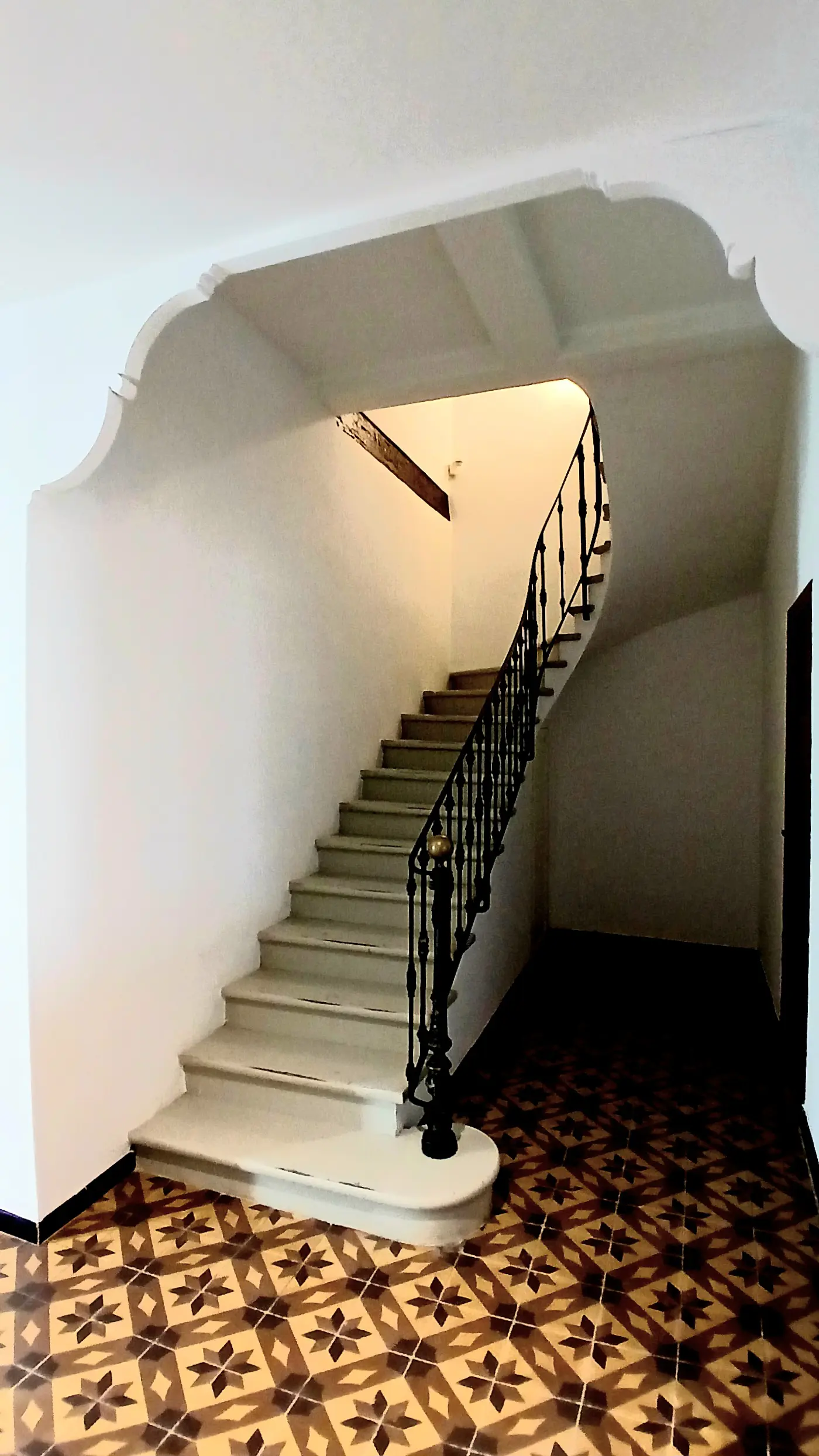 House Of 298 M² In Magalas, France