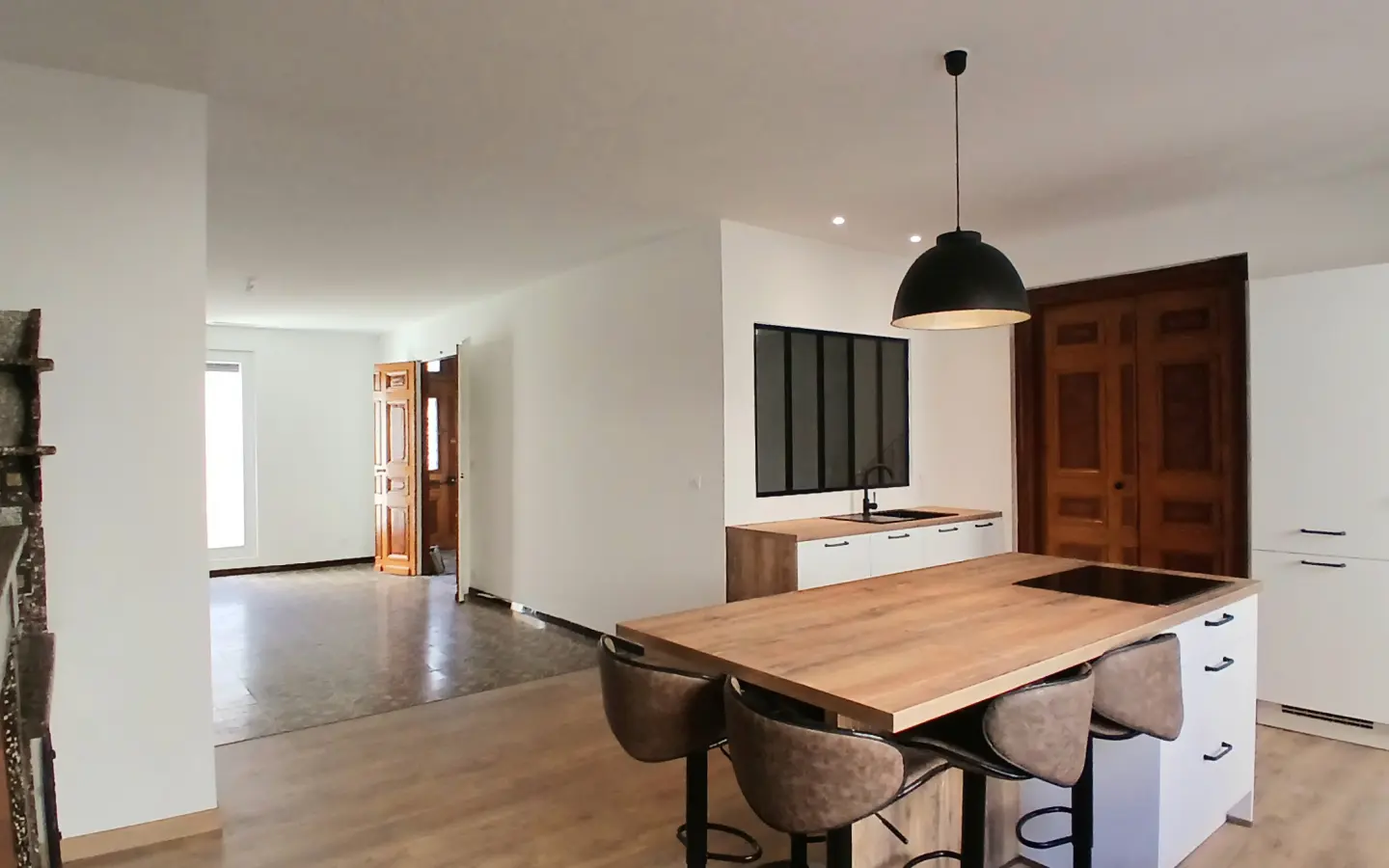House Of 298 M² In Magalas, France